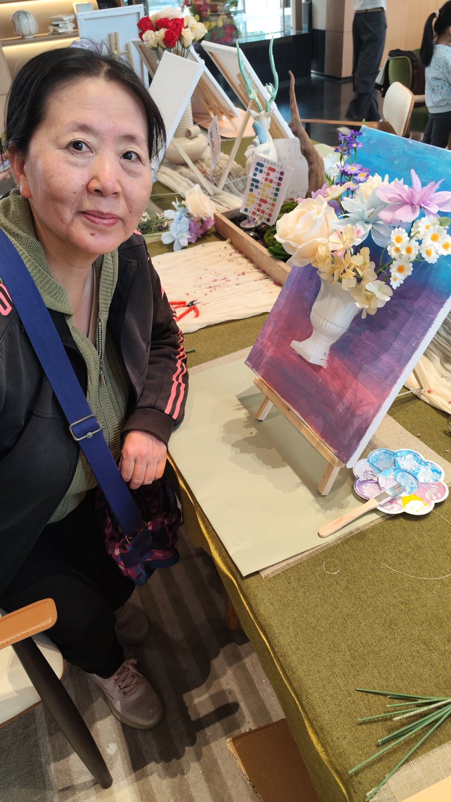 油画半瓶插花 现场图